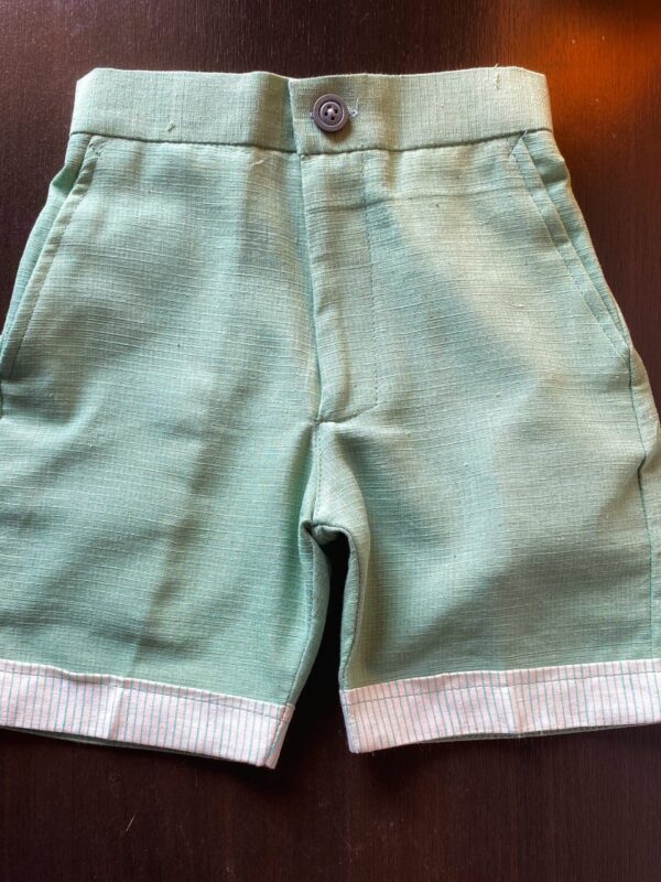 Mint green shorts in handwoven cotton