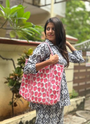 Pink quilted cotton tote bag